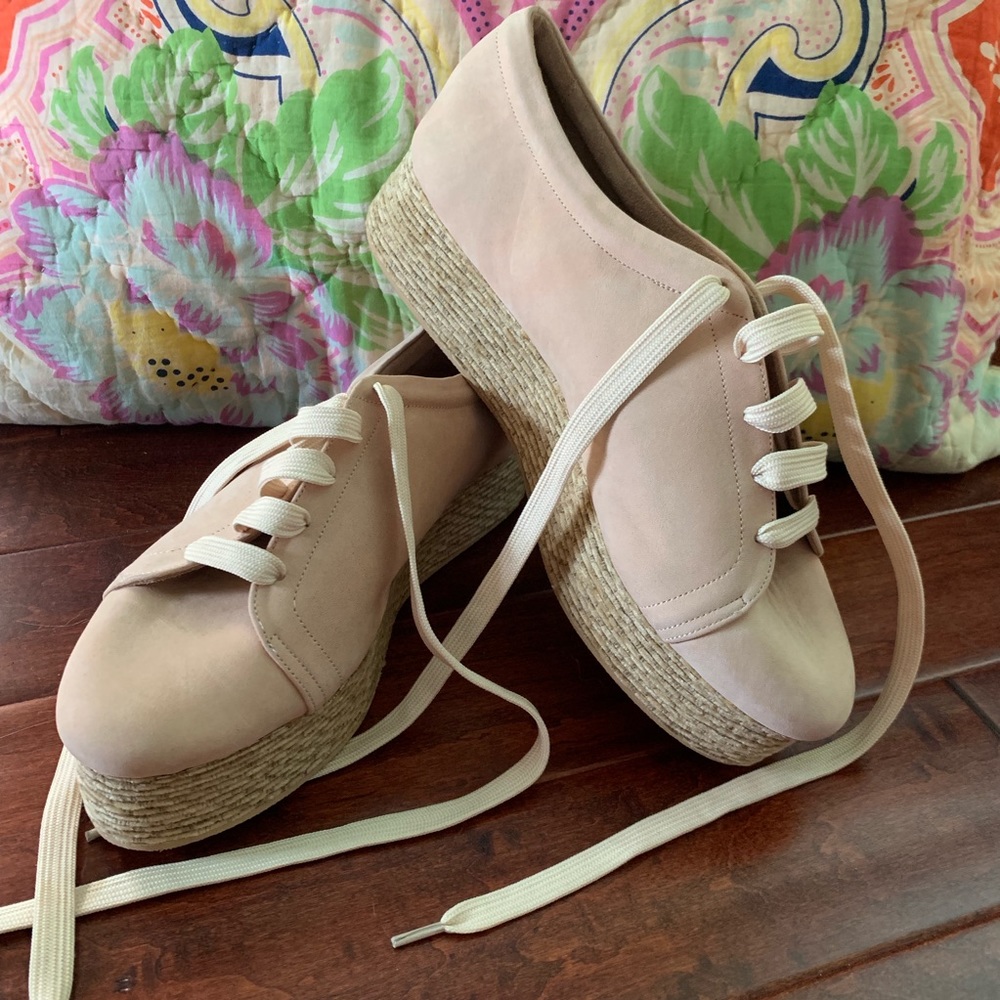 Anthropologie Vanina Chloe Flatforms. 38 Euro